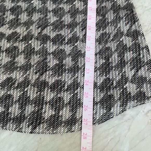 White House Black Market silk Metallic thread semi Sheer Shirt Blouse Sz 8 - Picture 7 of 8